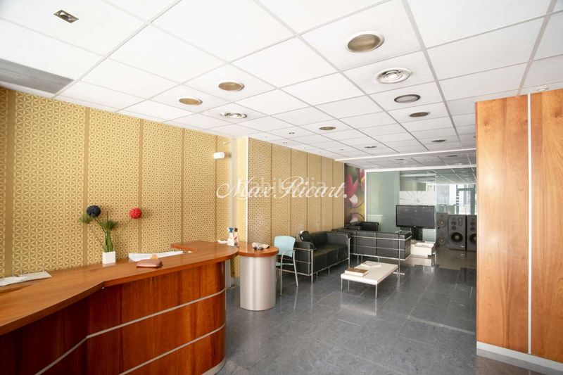 Foto 608b713b-2b9a-4df7-a6a6-383517064043. Local comercial amb calefacció a Vilapicina - Torre Llobeta Barcelona