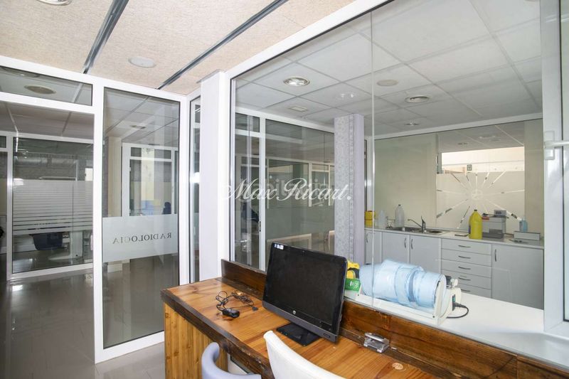 Foto 7fbefc83-5608-4aba-9a25-29f1c480290a. Local comercial amb calefacció a Vilapicina - Torre Llobeta Barcelona