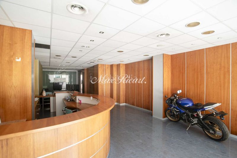 Foto 9c3b607a-6d2c-466e-b0cc-2dabb4d3d0f9. Local comercial amb calefacció a Vilapicina - Torre Llobeta Barcelona