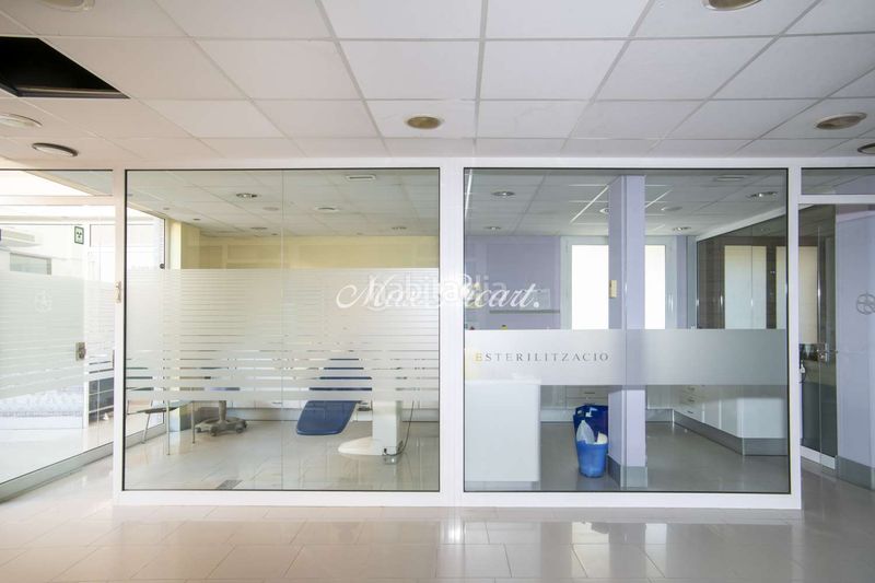 Foto a0855f83-7fc0-447c-ac03-2aa86b783f8a. Local comercial amb calefacció a Vilapicina - Torre Llobeta Barcelona