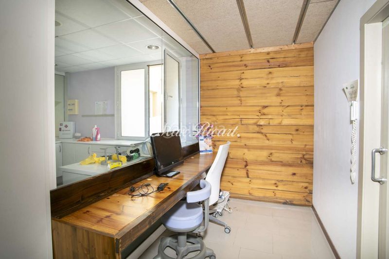 Foto b41c1c8d-27f0-4194-856f-ea1f8dd0303a. Local comercial amb calefacció a Vilapicina - Torre Llobeta Barcelona