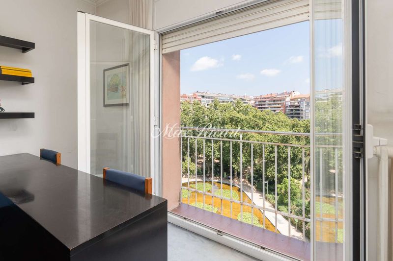 Foto f2f38781-9c1b-4877-a20d-1c767c61818f. Pis amb aparcament a Sant Gervasi - Galvany Barcelona