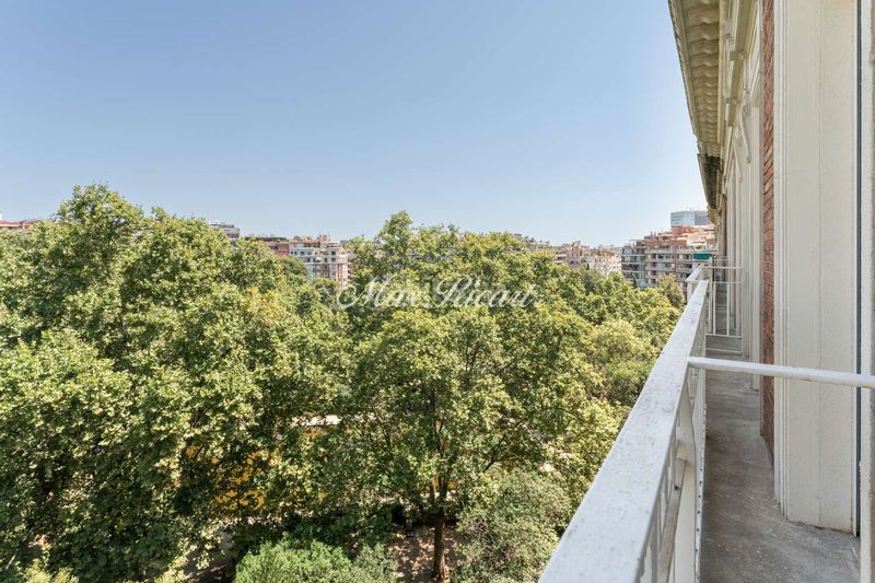 Foto a1afe36a-7983-4707-84e4-dfc0f75da8f1. Lloguer àtic amb calefacció a Sant Gervasi - Galvany Barcelona