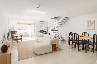 Duplex in Vila de Gràcia. Dúplex en gràcia con terraza, 3 dormitorios y 2 baños  118 m