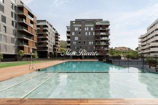 Affitto Appartamento  N/a. Precioso apartamento de obra nueva en esplugues de llobregat