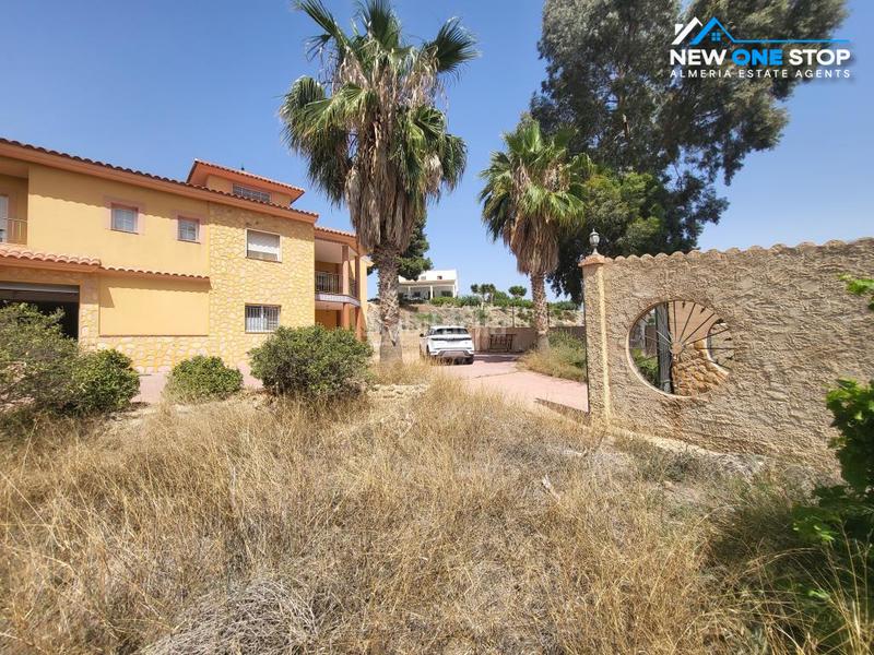 Foto 7ec53f94-d948-43e2-95b6-03d1376022af. Semi detached house with fireplace heating parking in Cuevas del Almanzora