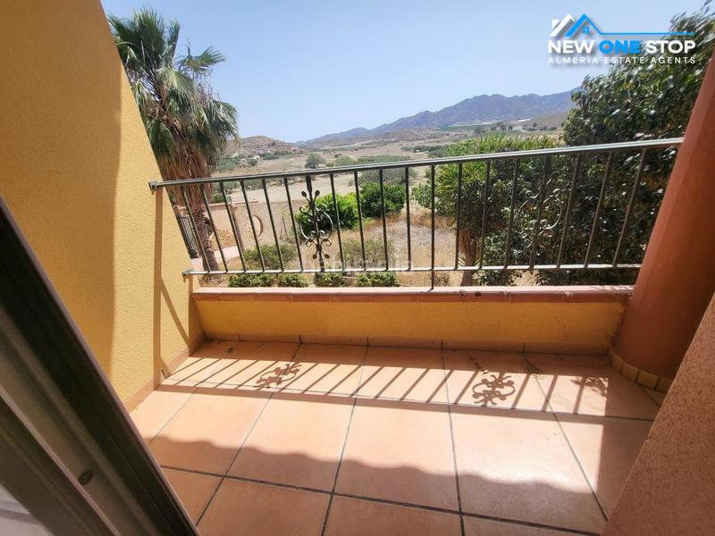 Foto ecb52702-0846-4d76-b6b1-d3f454e2c2b2. Semi detached house with fireplace heating parking in Cuevas del Almanzora