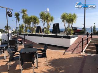 Local commercial à Paseo del mediterráneo 121. Se vende pub típico irlandés de primera línea en mojácar.