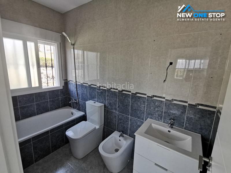 Foto c522eb2c-d35b-424b-a095-7b3896e28d5a. Casa con camino parcheggio piscina in Lúcar