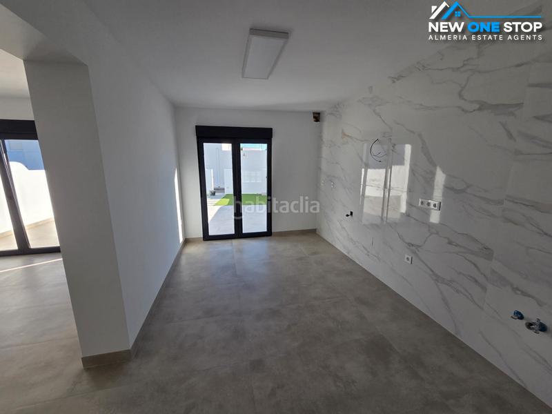 Foto e273e8cb-e659-4455-8176-7f873f9a5149. Maison jumelée avec parking piscine dans El Palmeral Mojácar