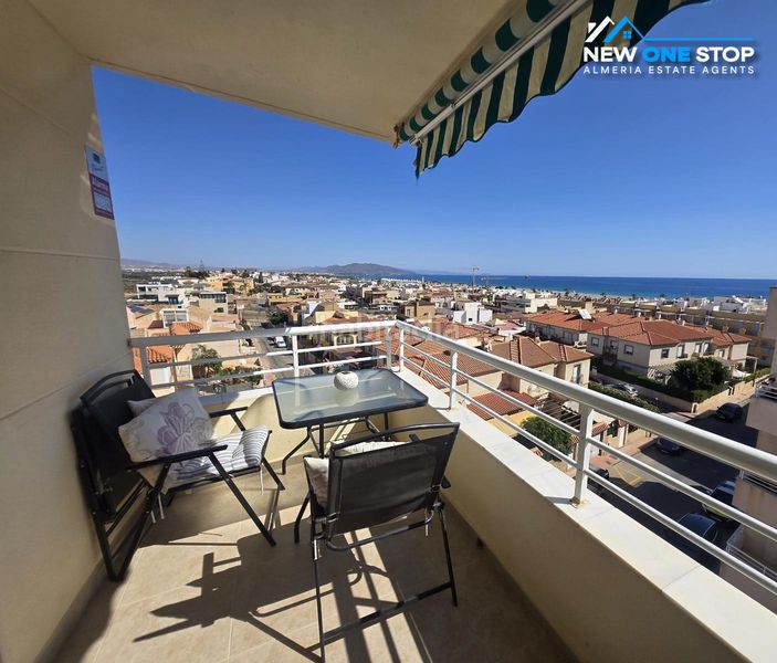 Foto e2cd2912-2b8b-4f3d-a47f-a8d84145ca2c. Àtic a calle tenis 7 a puerto de Garrucha Garrucha