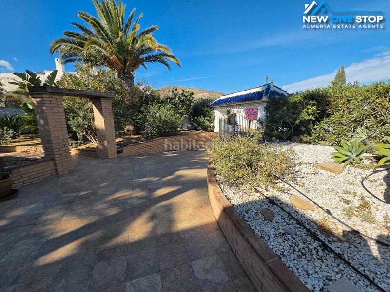 Foto 44541dcd-a3a2-43b3-845e-01fb7094d1e1. Xalet amb xemeneia calefacció aparcament piscina a Mojácar