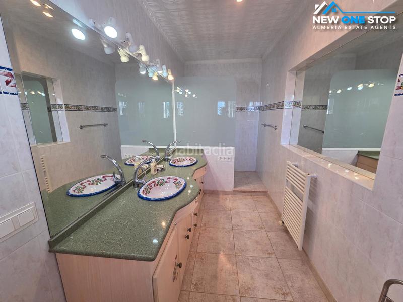 Foto 922c8094-f6aa-4f55-8596-bb1c354e7efc. Xalet amb xemeneia calefacció aparcament piscina a Mojácar