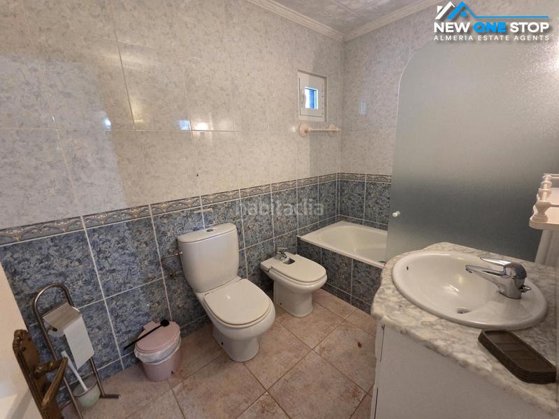 Foto c722b6a7-daac-4038-8f74-e5dd746333b7. Xalet amb xemeneia calefacció aparcament piscina a Mojácar