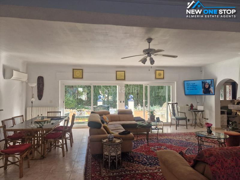 Foto f397b4c4-9390-43e9-a4d9-2f58d4f65571. Xalet amb xemeneia calefacció aparcament piscina a Mojácar