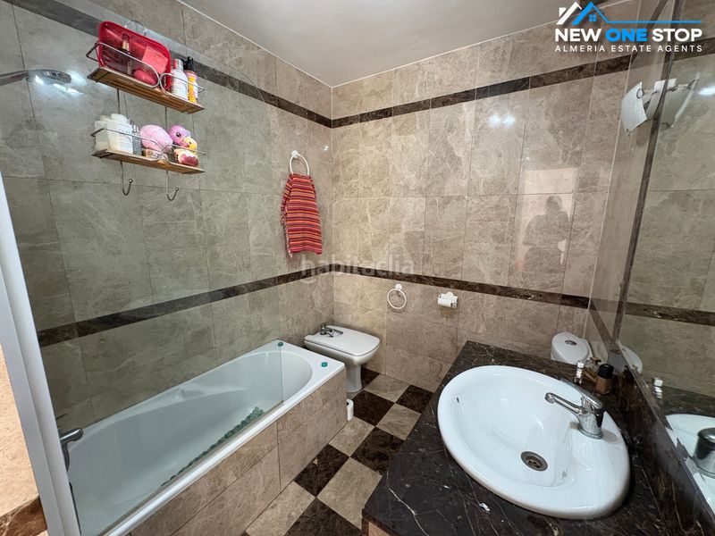 Foto 49607052-d955-46b9-8c6e-ded44092e90f. Apartament amb xemeneia calefacció aparcament piscina a Mojácar