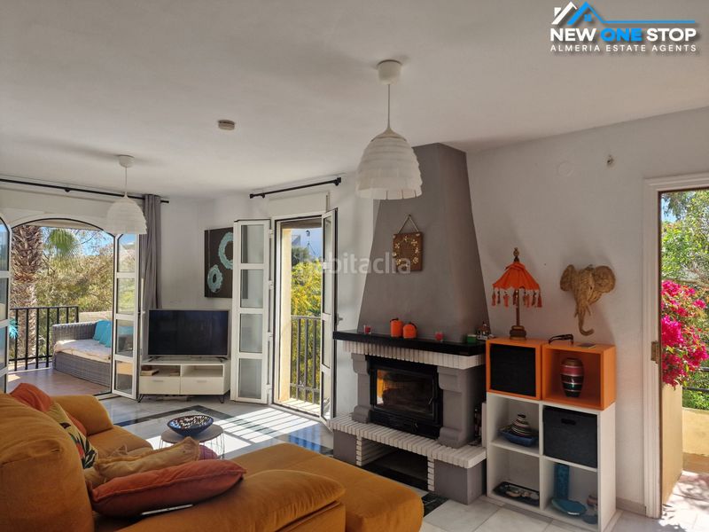 Foto 8226fc3b-562c-40d7-9f3b-2008efa7bd75. Apartament amb xemeneia calefacció aparcament piscina a Mojácar