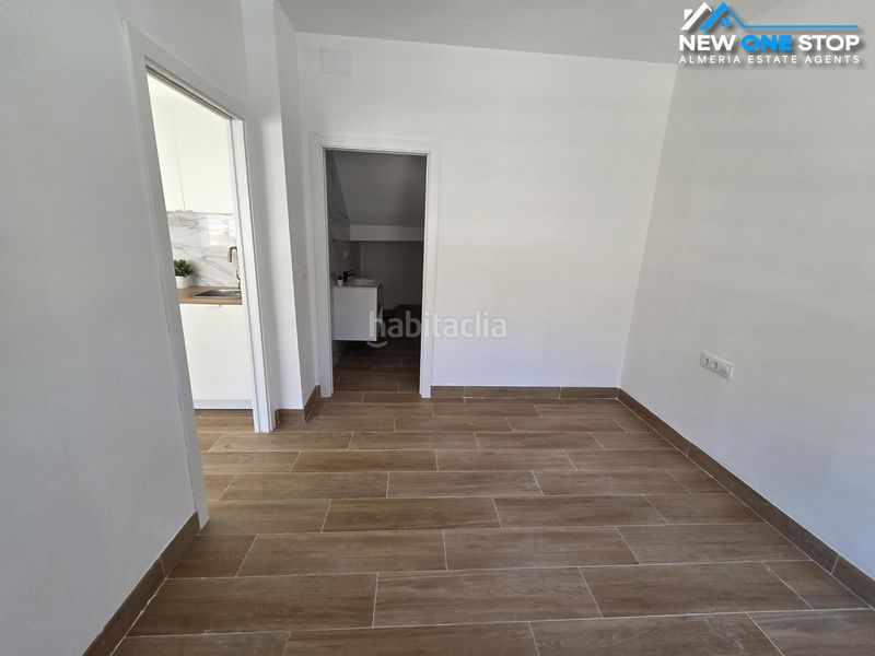 Foto c61aa9d4-ee2b-4278-8c30-780277096d7f. Pis amb piscina a Mojácar playa - las ventanicas - la paratá Mojácar