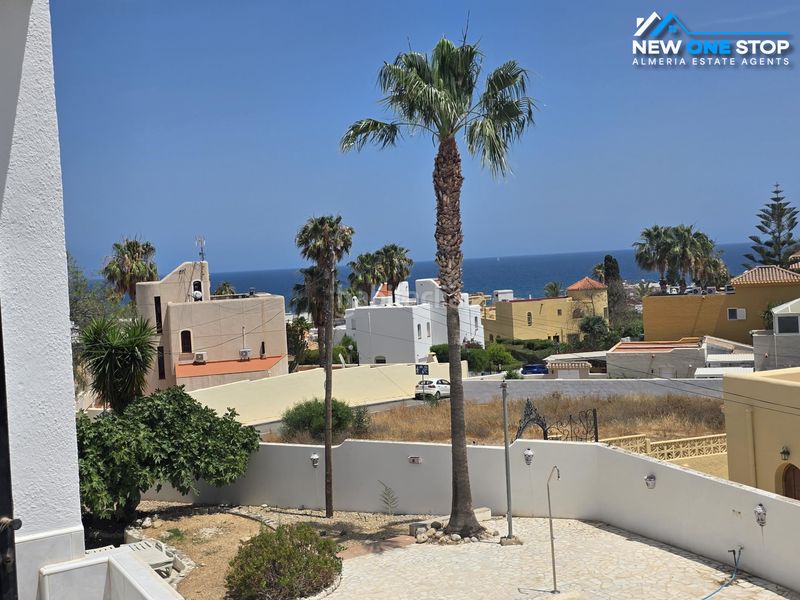 Foto f168c4c7-f4c4-40b9-8c70-9c9915d1ccfa. Xalet amb xemeneia aparcament piscina a Vista de los Ángeles Mojácar