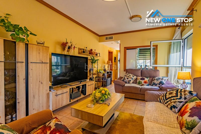 Foto f5035b8a-7a3b-4a41-85fd-e9bf1be59747. Apartament amb piscina a Lomas del Mar Vera