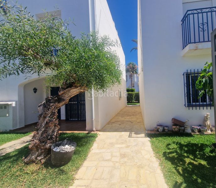 Foto bd6317d8-753b-45b8-94b8-b279df081bd3. Apartament a Las Marinas - Pueblo Laguna Vera
