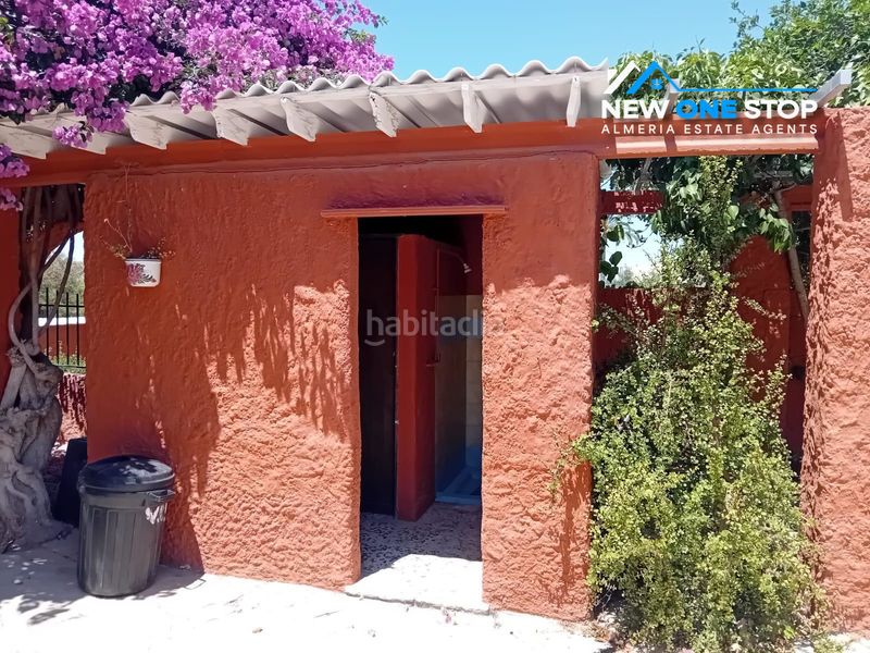 Foto 8a878130-10e0-4a61-987f-48e25e9f77c3. Casa amb xemeneia calefacció aparcament piscina a Mojácar