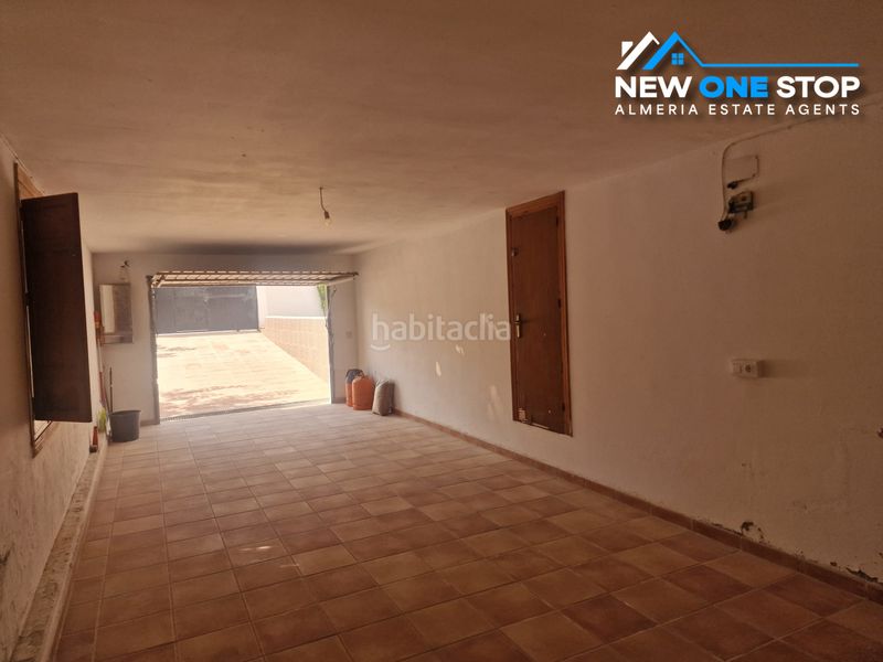 Foto cf30228b-aeec-4972-97a2-94d8b705f3f9. Xalet amb xemeneia calefacció aparcament piscina a Mojácar