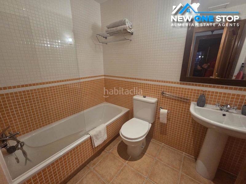 Foto 40f9a3bd-2dbb-4117-88e3-d0bfe9084e25. Apartament amb calefacció aparcament piscina a Las Salinas Vera
