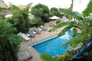 Chalet  Calle algarrobo. 1288 – fabulosa villa céntrica de 4 dormitorios y 4 baños con vi
