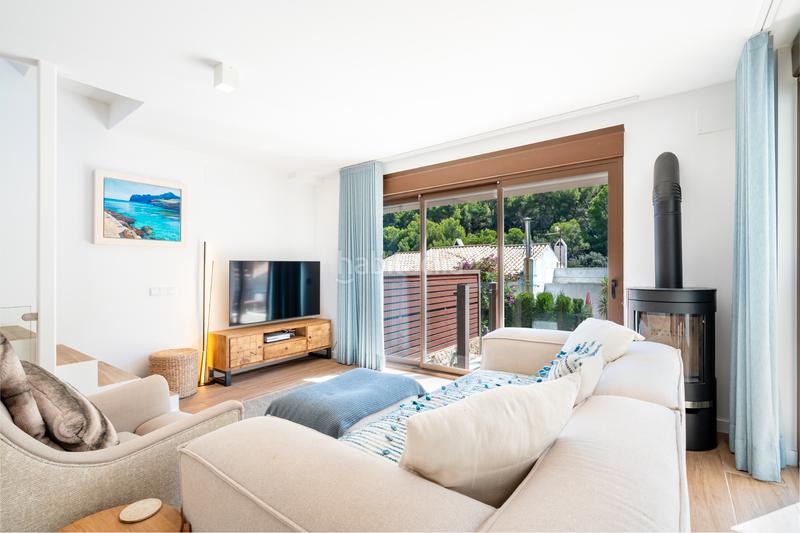 Foto b62ff940-d7b9-49fd-9573-3c7abc3d57d4. Maison jumelée avec cheminée piscine dans Cala Sant Vicenç Pollença