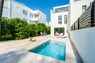 Maison jumelée  Carrer del falcó. Moderna casa pareada con piscina privada y terrazas soleadas