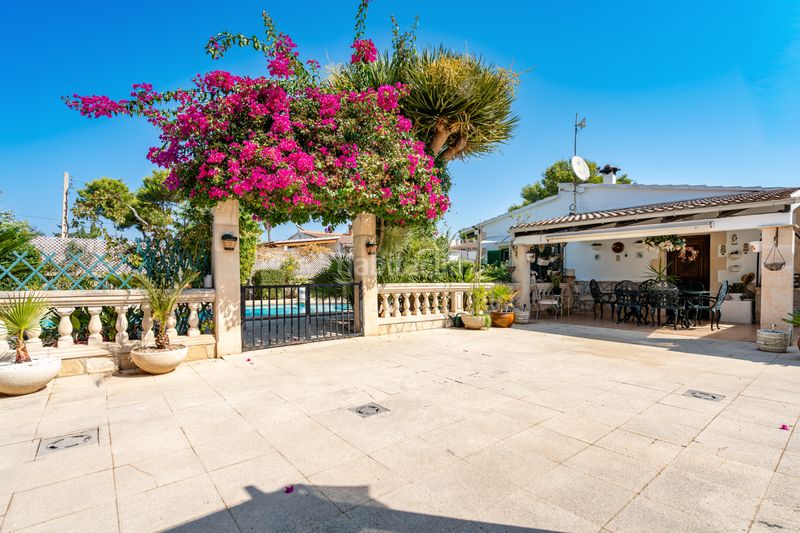 Foto 8a82393d-9367-4dcd-aea2-5ed000057c83. Casa amb xemeneia calefacció aparcament piscina a Muro