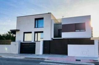 Xalet  Calle d anoia. Tu hogar soñado en can quirze, mataró