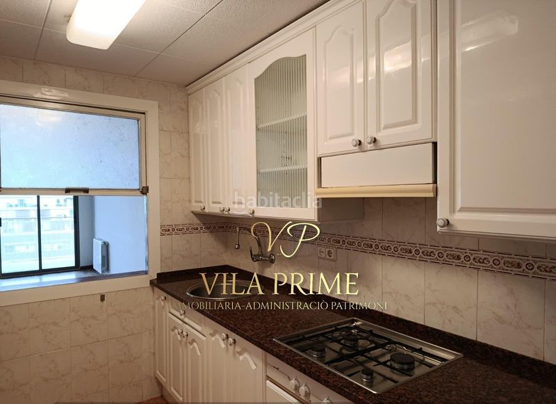 Foto a0f8f0f7-211a-4004-9ef1-bc1a7a52809e. Àtic a Centre Vilassar de Mar