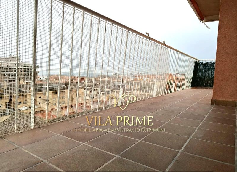 Foto cc6d02df-99de-43ca-a879-841ed5fba602. Àtic a Centre Vilassar de Mar