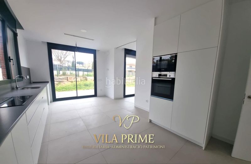 Foto 0f003138-f4f3-4909-b813-243ed85ba77e. Xalet amb aparcament piscina a Can Quirze Mataró