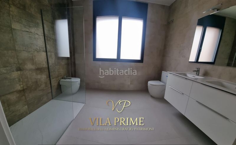 Foto 24430729-0af2-4bfe-ba32-4f0843888381. Xalet amb aparcament piscina a Can Quirze Mataró