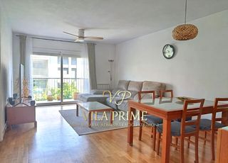 Etagenwohnung  Calle jaume isern. Luminoso piso con terraza en el centro de mataró