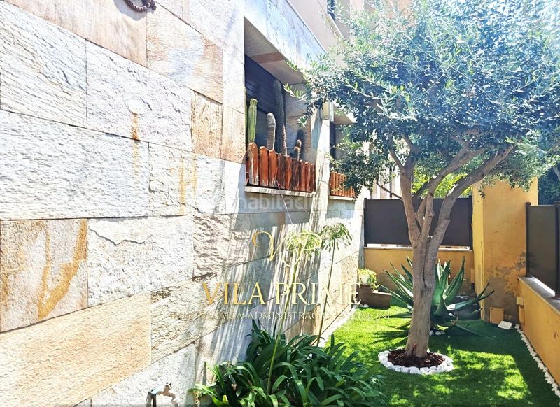 Foto 7dbf1554-257b-4d94-a123-317b7ddb73e2. Casa adossada amb calefacció aparcament a Vilassar de Dalt