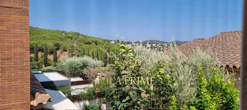Foto bbce30d9-1bb3-4af0-acf9-035ed21fee3d. Casa adossada amb calefacció aparcament a Vilassar de Dalt