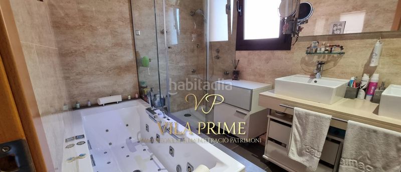 Foto f0d72dd9-7096-4c01-a6ad-296378e8359b. Casa adossada amb calefacció aparcament a Vilassar de Dalt