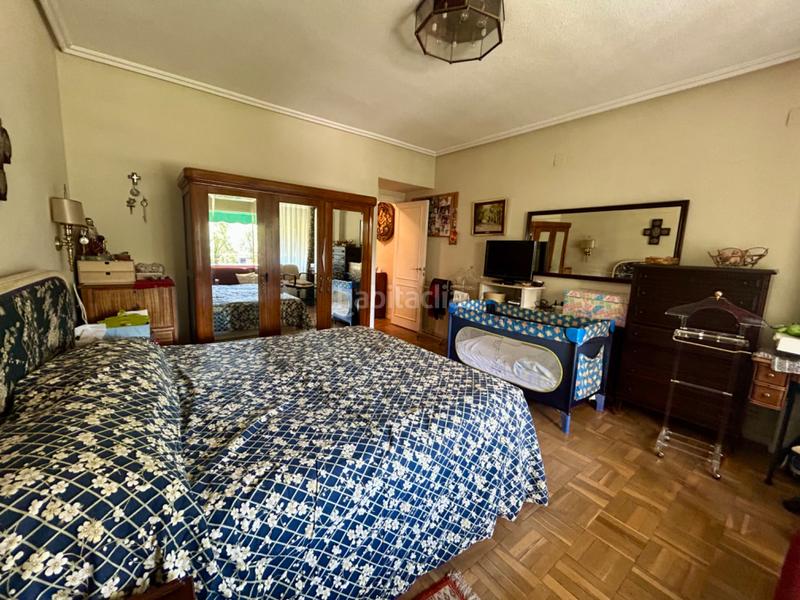 Foto 11a42462-9e11-47e1-83cf-833c7db57efa. Etagenwohnung mit kamin heizung pool in Fuentelarreina Madrid