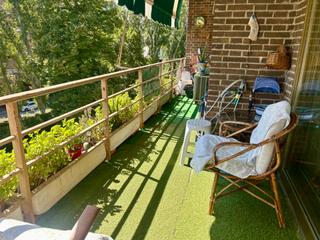 Pis  Calle de arroyofresno. Espacio y luminosidad en este magnífico piso en puerta de hierro