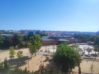Appartamento  Carrer riu fluvià. Piso listo para entrar a vivir
