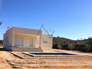 Chalet à Pinoso. Obra nueva en pinoso