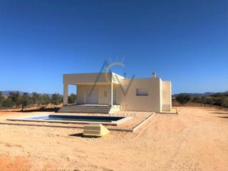 Chalet à Pinoso. Obra nueva en pinoso