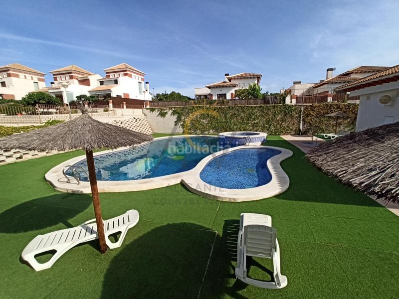 Foto 6fa4d6b8-ff1b-4306-989b-5a4fac96eeff. Chalet  en monóvar en Monòver