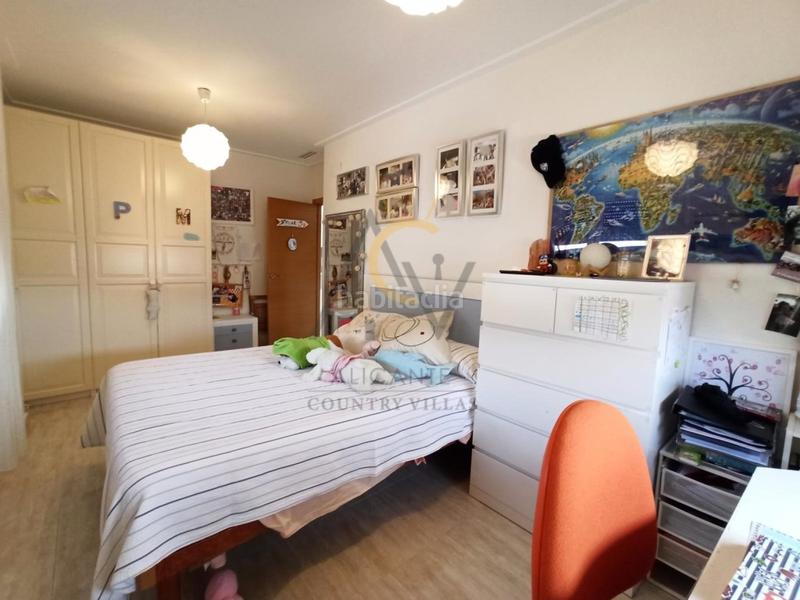 Foto 97c285e8-cbad-44e7-8afb-df802801a301. Chalet  en monóvar en Monòver