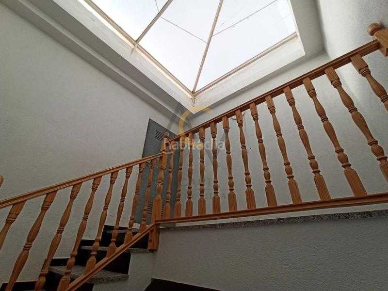 Foto 0b02e75a-5f18-45e2-ba86-a73de12e39a4. Gebäude in Romana (la)