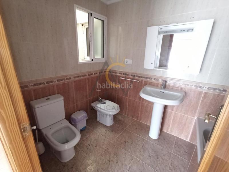 Foto 39c39a85-d144-4fbd-97d5-6eeebf19da1b. Gebäude in Romana (la)